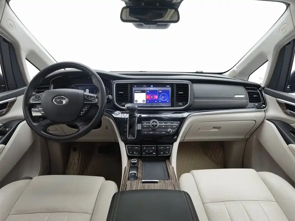 GAC Motor Trumpchi M8 2019 — фото 5
