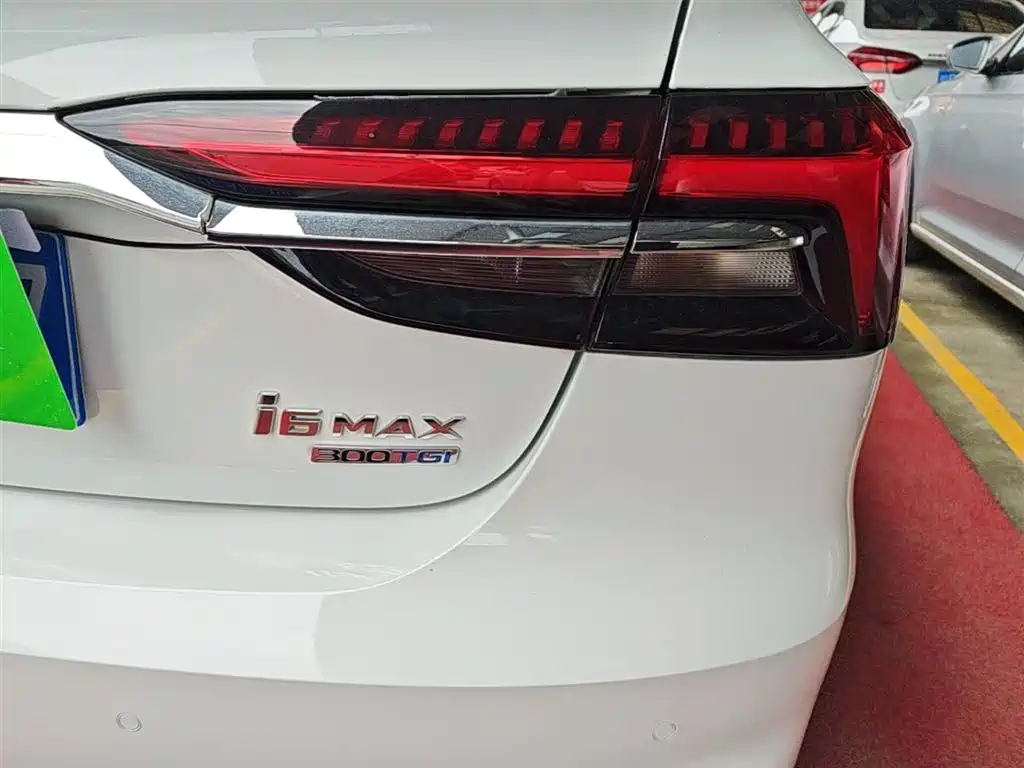 Roewe i6 MAX 2021 — фото 8