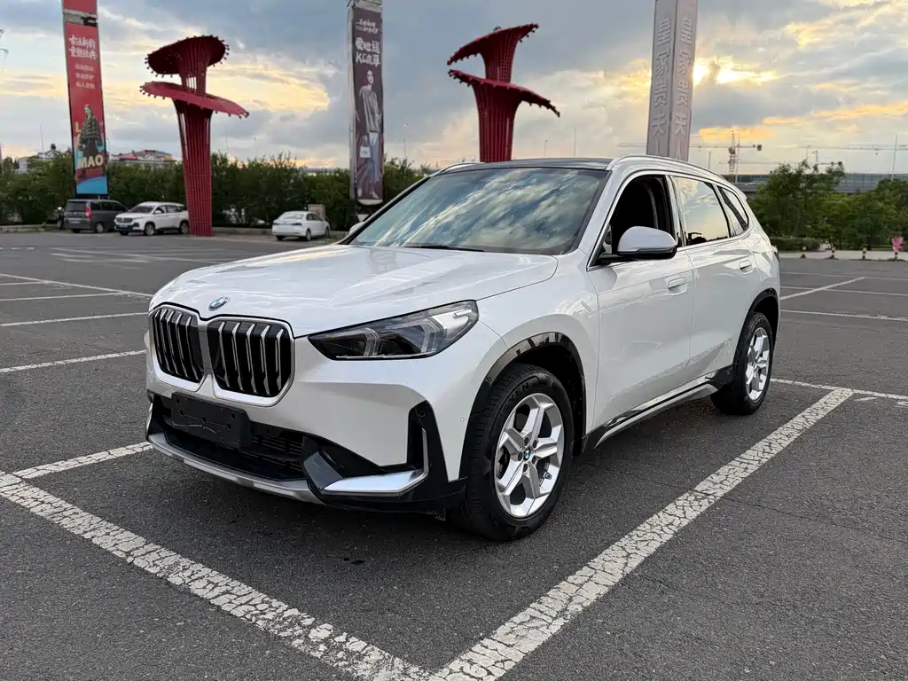 BMW X1 2023 — фото 1