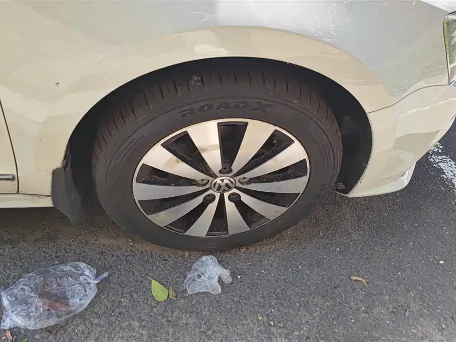 Volkswagen Sagitar 2019