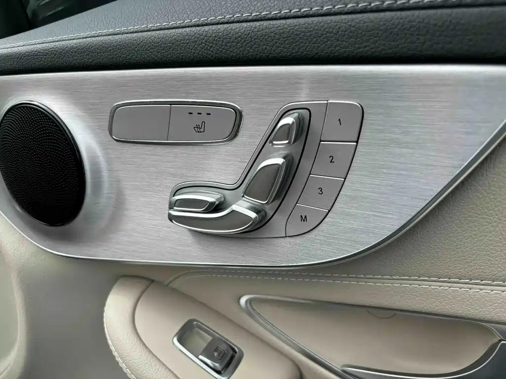Mercedes-Benz C-Class 2021 — фото 16