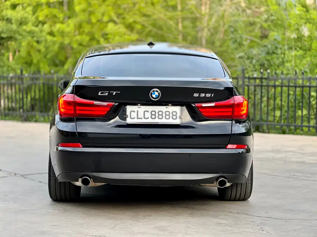 BMW 5 Series GT 2016 — фото 8