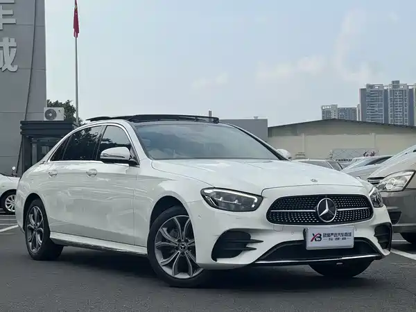 Mercedes-Benz E-Class 2022