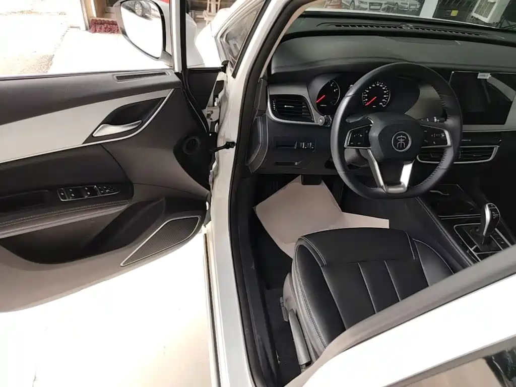 BYD MAX 2022 — фото 16