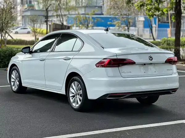 Volkswagen Bora 2021