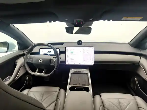 NIO ET5T 2025