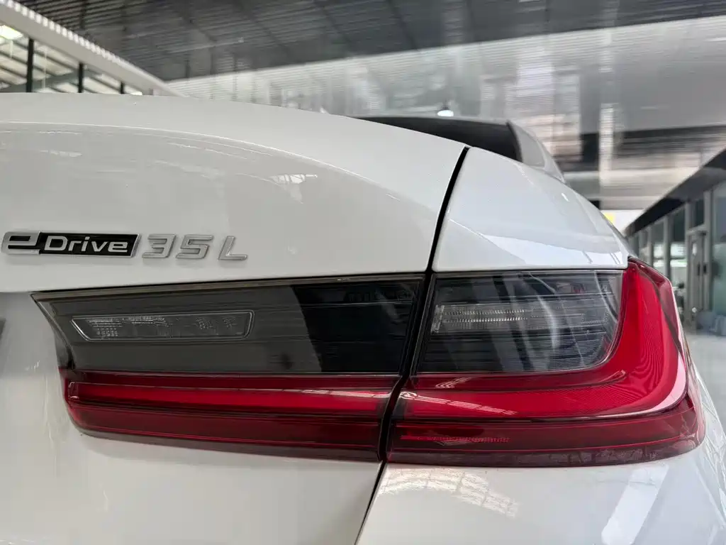 BMW i3 2025 — фото 11