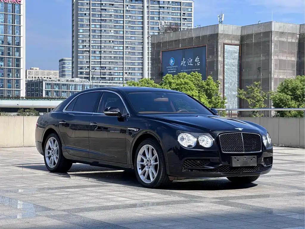 Bentley Flying Spur 2019 — фото 2