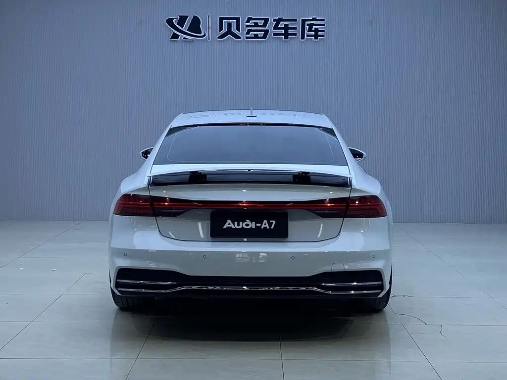 Audi A7 2022 — фото 17