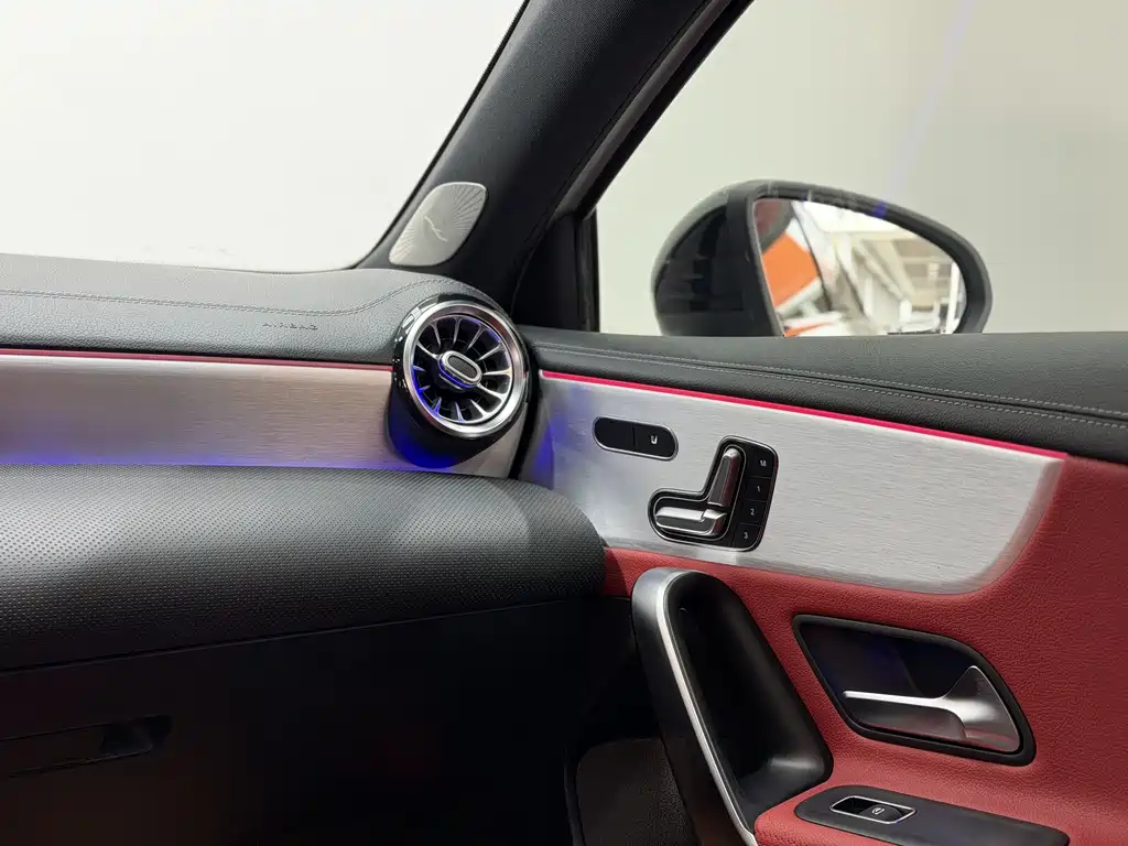 Mercedes-Benz A-Class AMG 2020 — фото 13