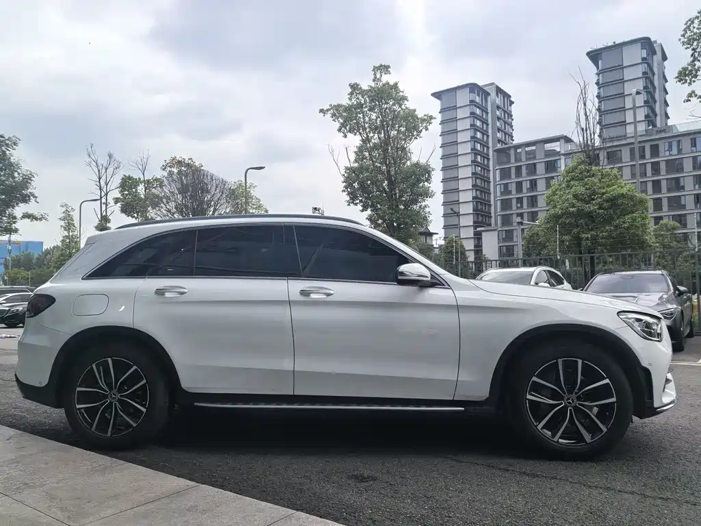 Mercedes-Benz GLC 2022 — фото 5