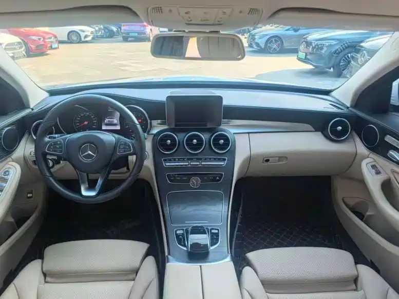Mercedes-Benz C-Class 2018