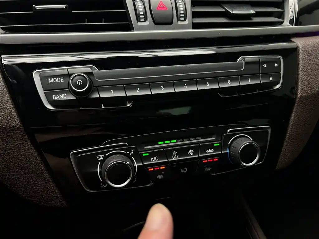BMW X1 2022 — фото 22