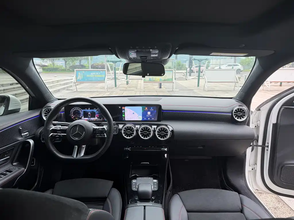 Mercedes-Benz A-Class 2023 — фото 11