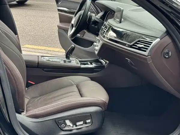 BMW 7 Series 2018