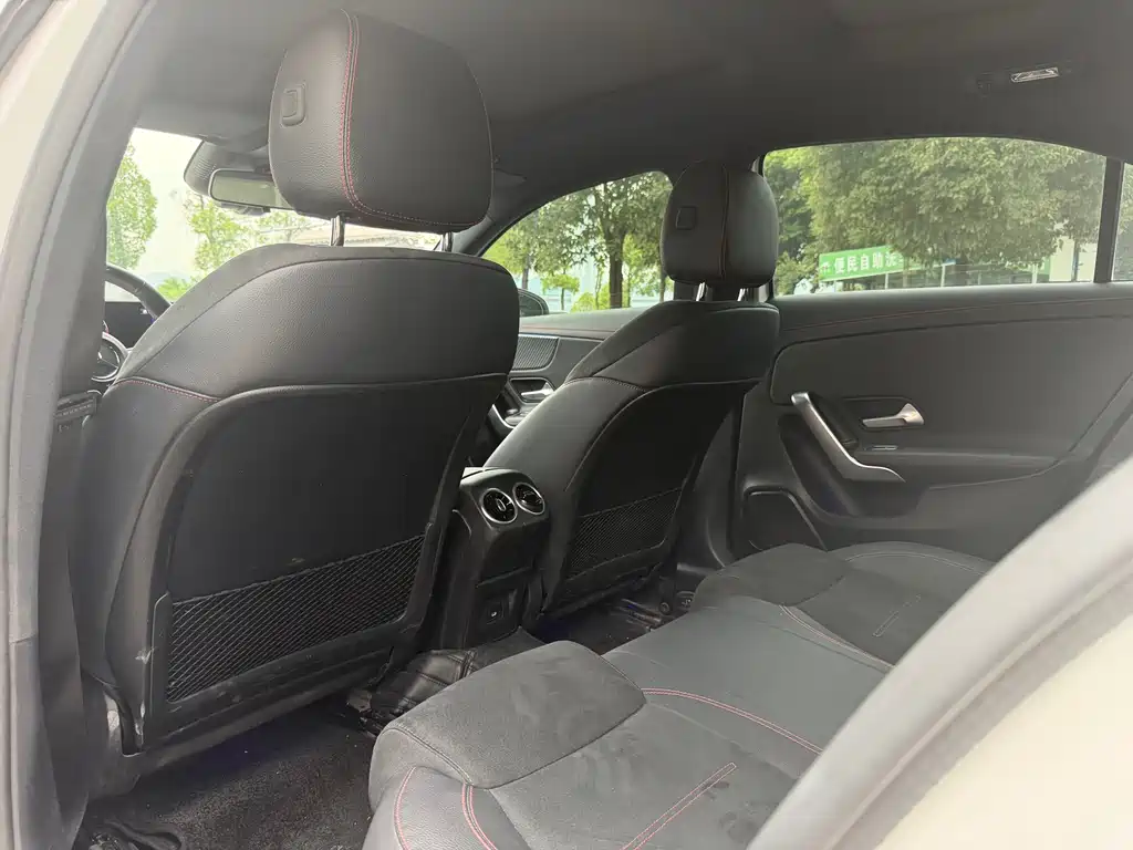 Mercedes-Benz A-Class 2023 — фото 9
