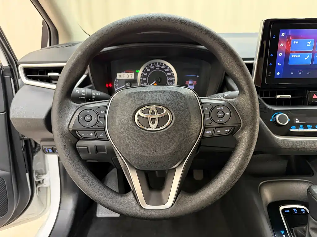 Toyota Corolla 2022 — фото 11