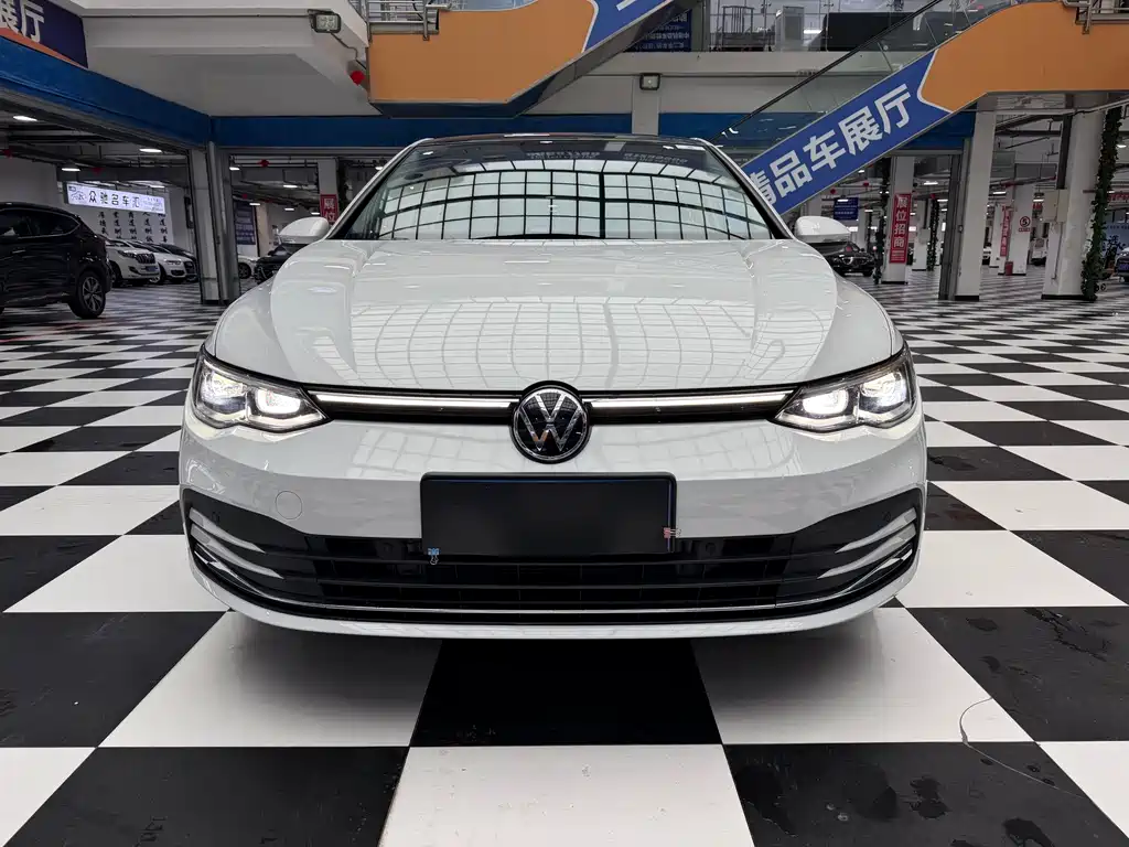 Volkswagen Golf 2022