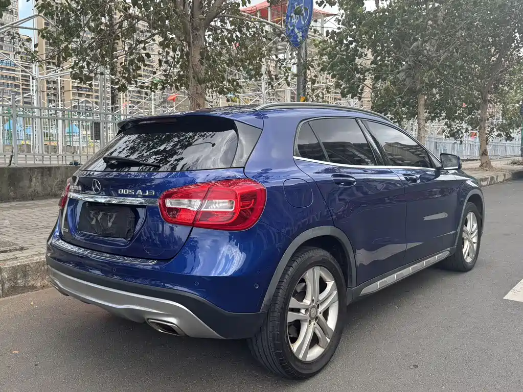 Mercedes-Benz GLA 2017 — фото 18