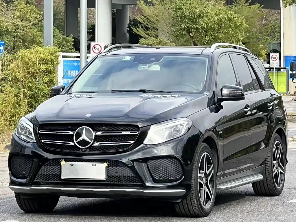 Mercedes-Benz GLE 2017 — фото 1