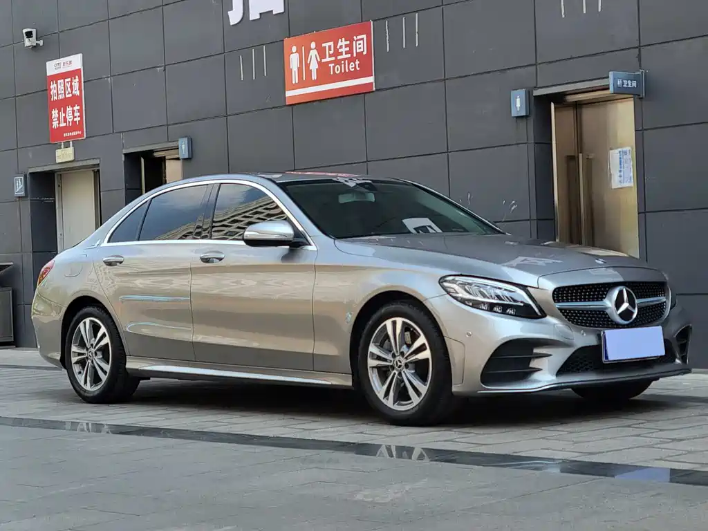 Mercedes-Benz C-Class 2019 — фото 3
