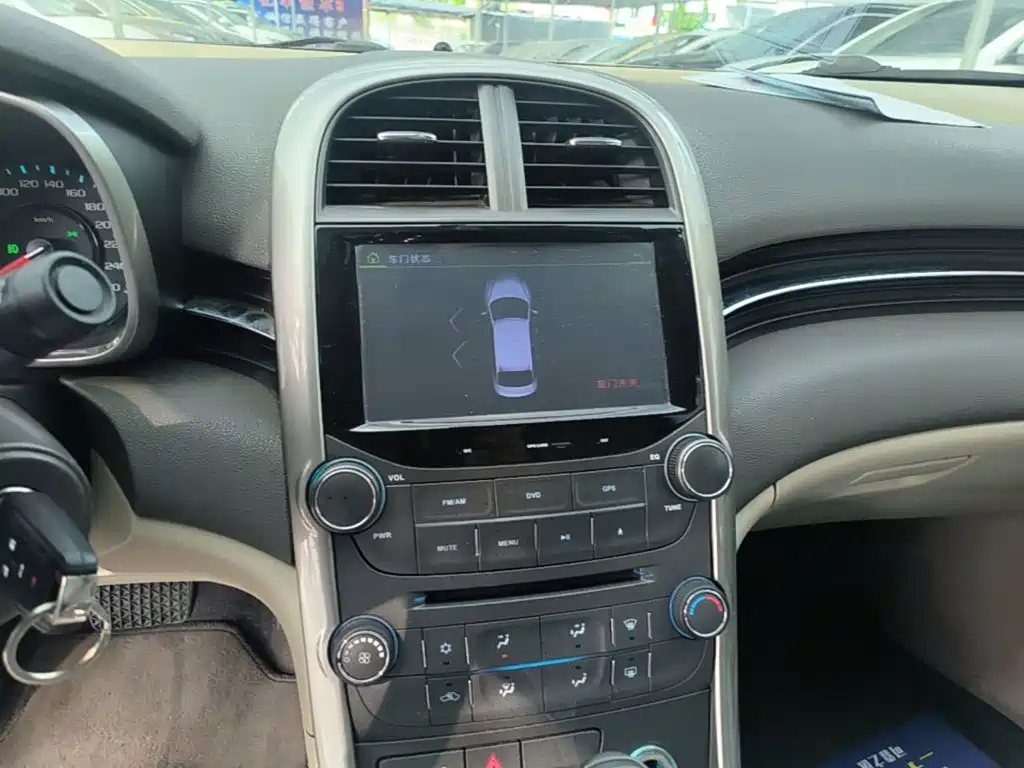 Chevrolet Malibu 2014 — фото 13
