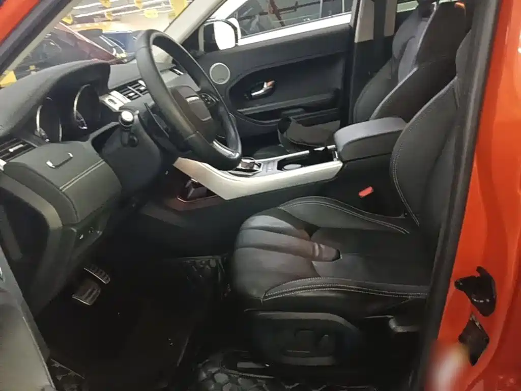 Land Rover Range Rover Evoque 2015 — фото 15