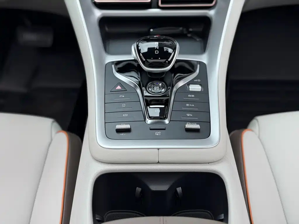 BYD Pro New Energy 2023 — фото 11