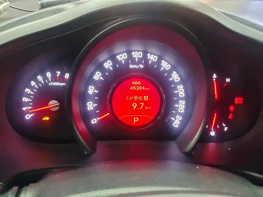 Kia Sportage 2011 — фото 14