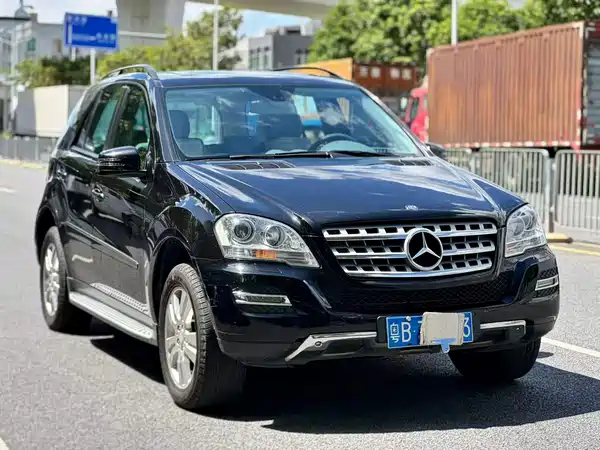 Mercedes-Benz M-Class 2011