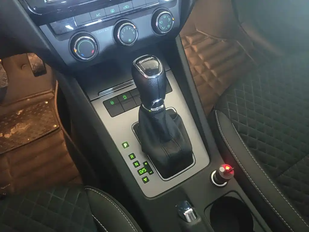 Skoda Octavia 2019 — фото 14