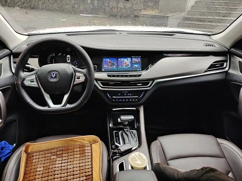 Changan CS35PLUS 2019 — фото 10