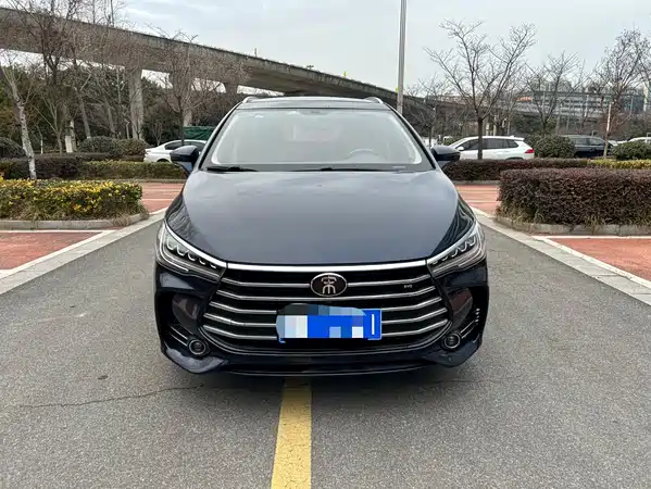 BYD Song MAX 2017