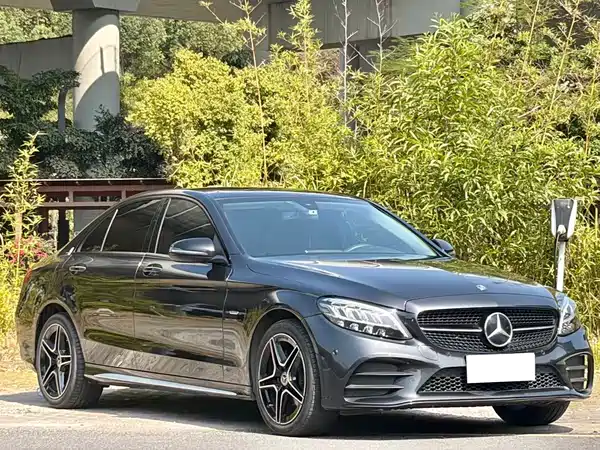 Mercedes-Benz C-Class 2021