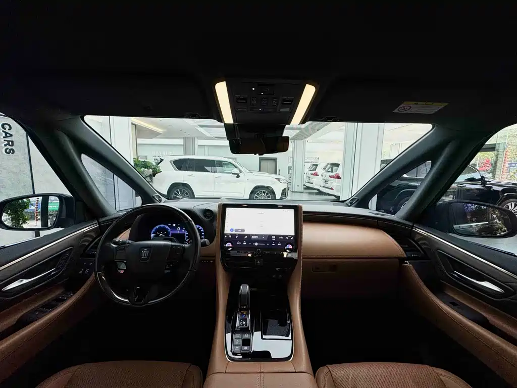 Toyota Vellfire 2024 — фото 11
