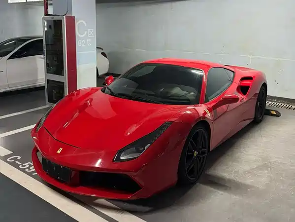 Ferrari 488 2015