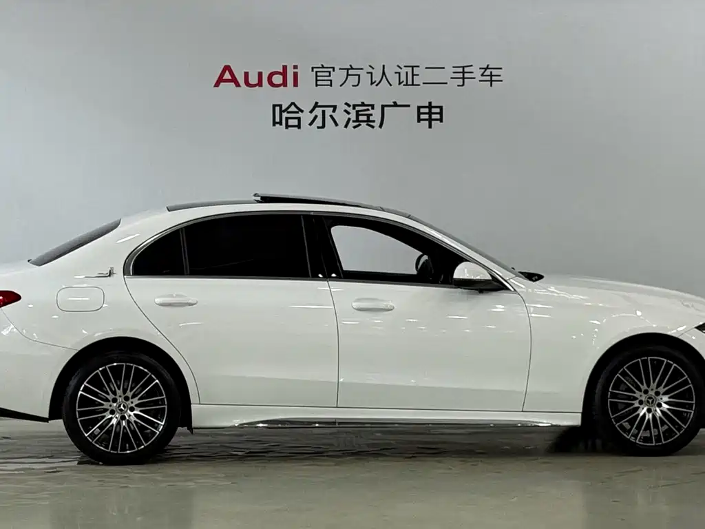Mercedes-Benz C-Class 2024