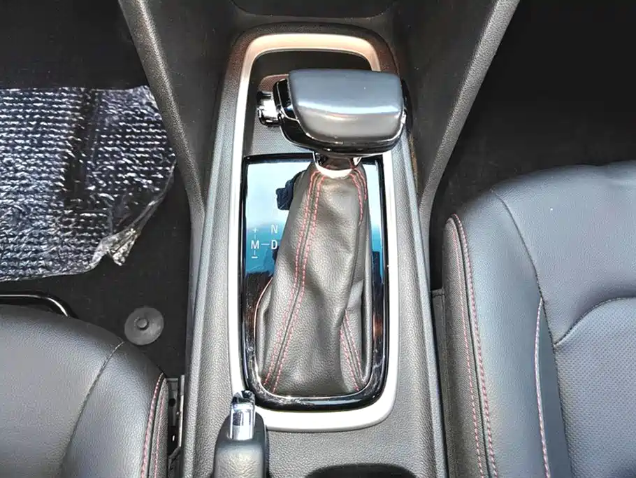 Chevrolet Monza 2020 — фото 16