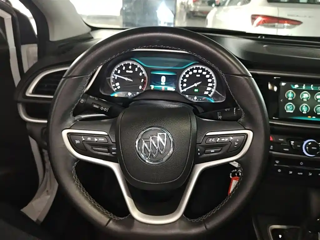 Buick Excelle 2019 — фото 11
