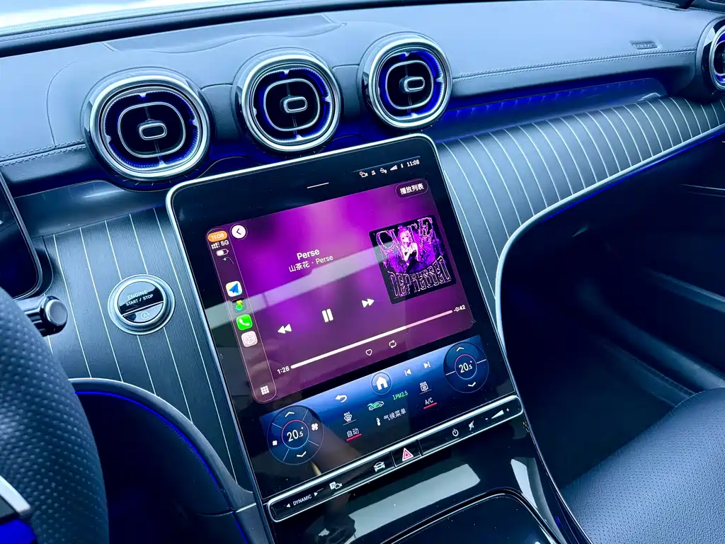 Mercedes-Benz C-Class 2023 — фото 16