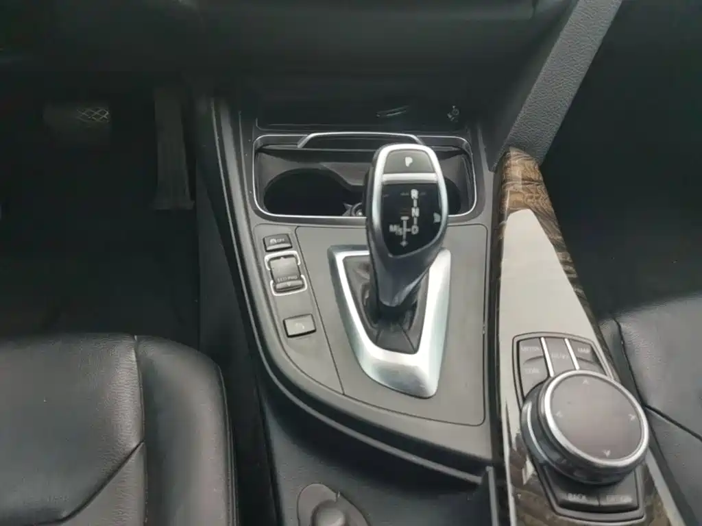 BMW 3 Series 2017