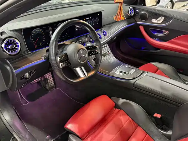 Mercedes-Benz E-Class 2021