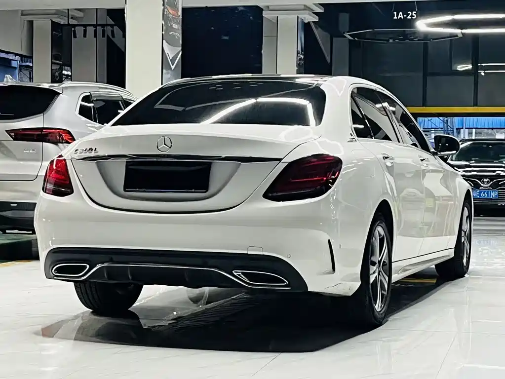 Mercedes-Benz C-Class 2020 — фото 14