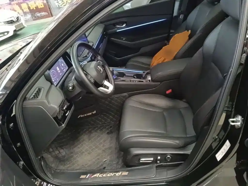 Honda Accord 2023 — фото 15