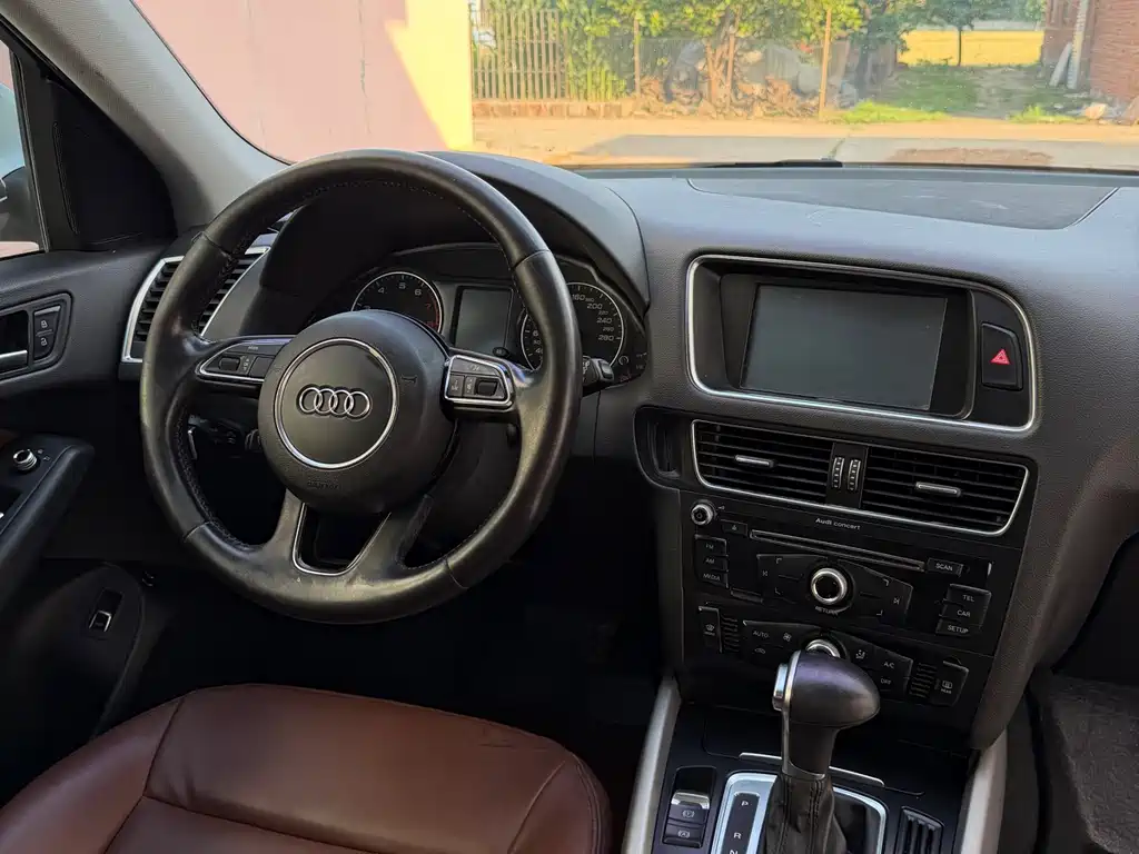Audi Q5 2015 — фото 17