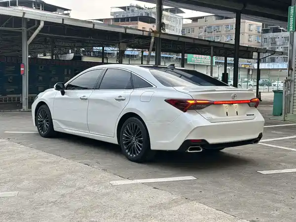 Toyota Avalon 2019