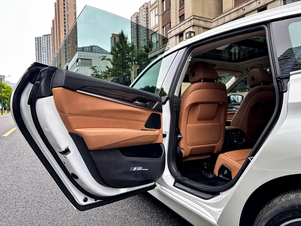 BMW 6 Series GT 2019 — фото 14