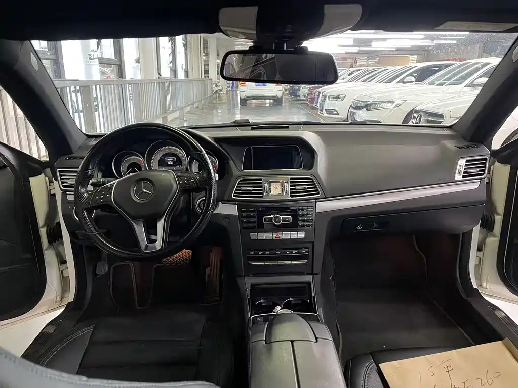 Mercedes-Benz E-Class 2015 — фото 9