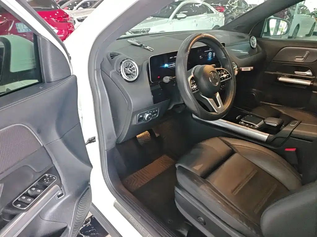 Mercedes-Benz GLA 2020 — фото 16