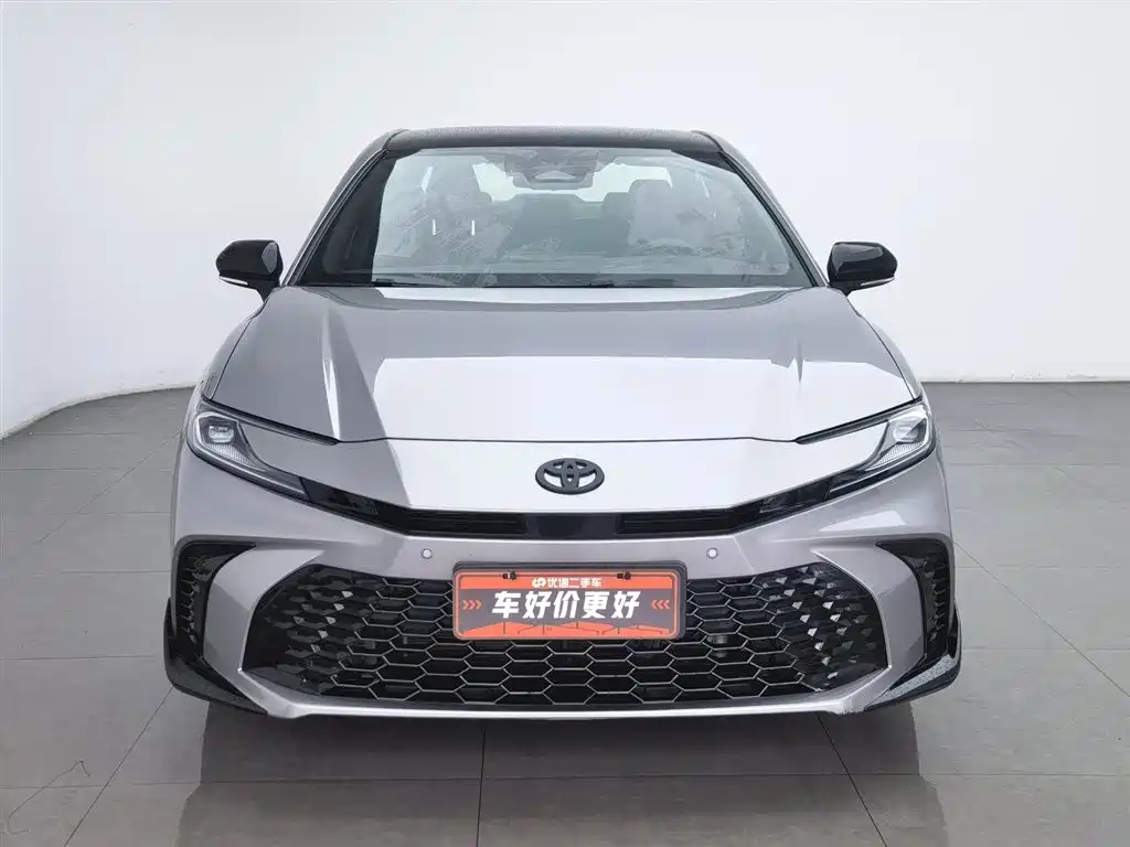 Toyota Camry 2024